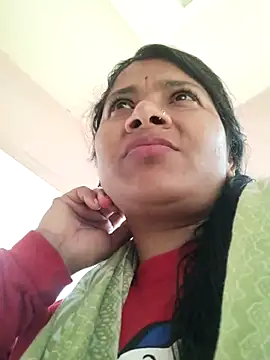 couple 71 online show from February 20, 9:11 am