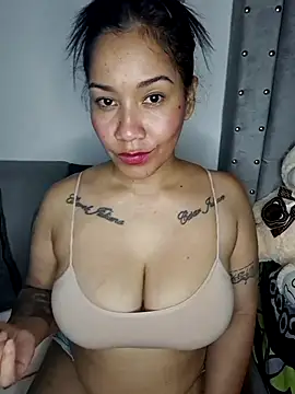 violettaa millerss online show from February 27, 2:22 am