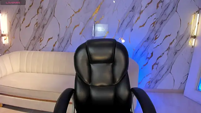 IsabellaMoreau online show from June 26, 7:59 pm