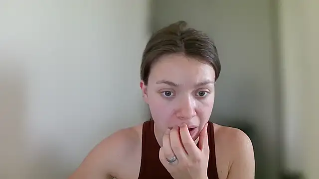 WonderAngela online show from May 4, 3:05 pm