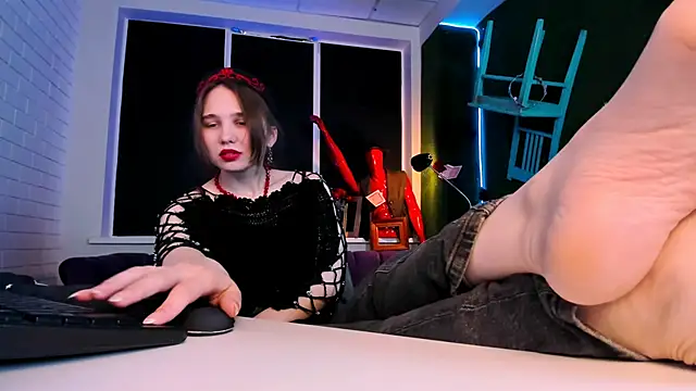 TessaMill online show from November 15, 9:10 am