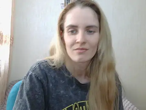 JayeTyler online show from February 5, 8:50 am