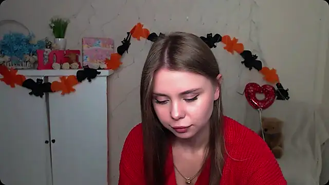Snapshot of OceanicDawn chatting on October 14, 5:32 am OceanicDawn online show from October 14, 5:32 am