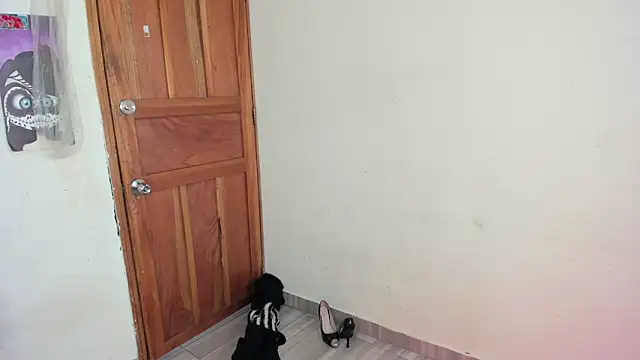  hesttia online show from December 14, 8:58 pm