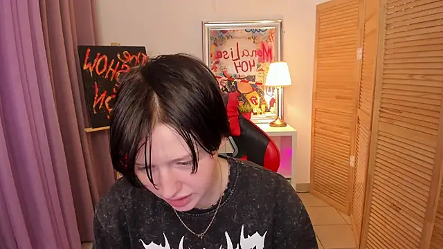 ayakskalermonss online show from September 18, 2:04 pm