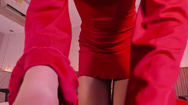 daphne courtis online show from March 1, 3:17 am