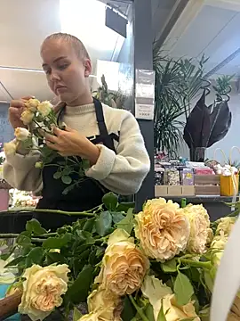 Snapshot of CandyVice chatting on September 20, 6:28 pm CandyVice online show from September 20, 6:28 pm