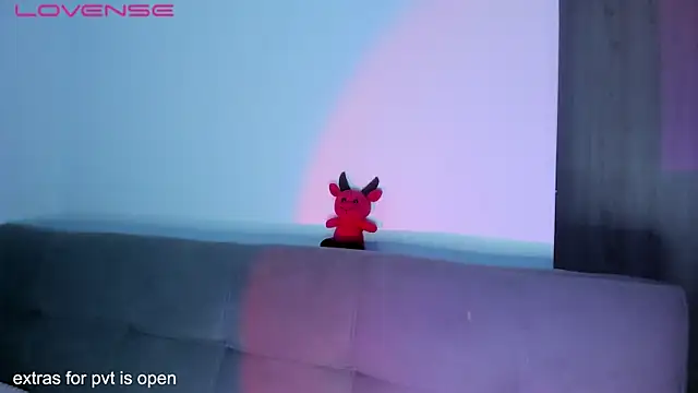 Murasaki doll online show from January 11, 10:04 pm