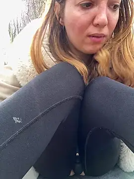 FayeFlame online show from April 12, 1:03 pm