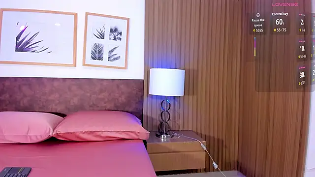 cutie katy  online show from December 5, 4:23 am