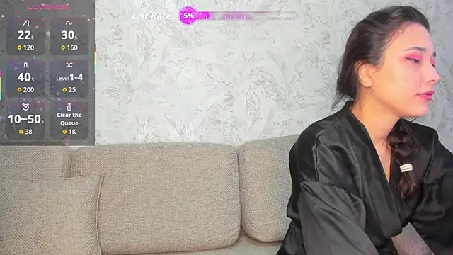 sophywhisper online show from June 3, 2:45 am