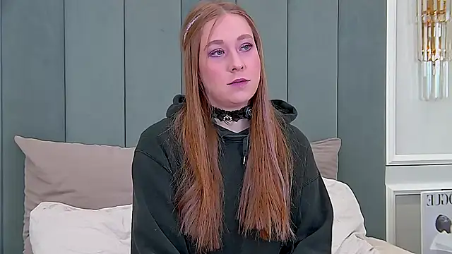 MiaEuphoria  online show from December 2, 4:25 am