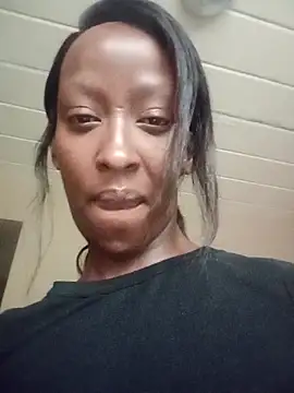 RFeltomWhitJ online show from December 1, 7:34 am