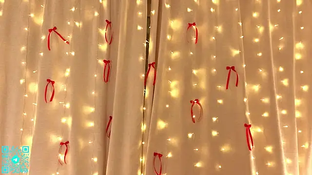 chloemilka online show from February 12, 5:25 pm