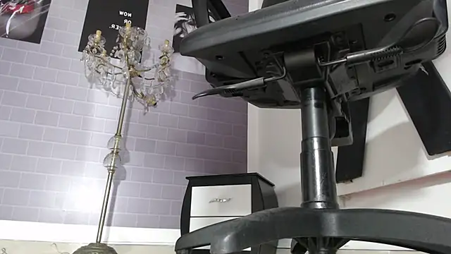 aleesha cameron02 online show from September 13, 9:23 pm