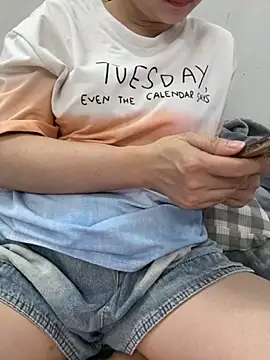 PhuongNhi21 online show from October 16, 2:41 pm