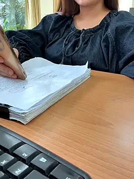 PhuongNhi21 online show from September 13, 2:41 am