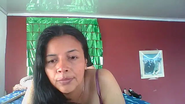 Snapshot of DianaOchoa_ chatting on October 18, 11:57 am DianaOchoa online show from October 18, 11:57 am