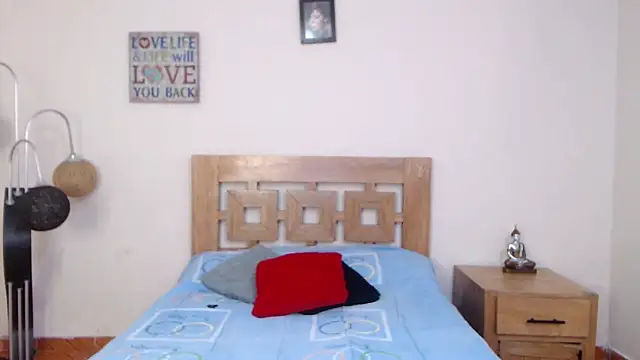 Snapshot of ValeSantoDomingo chatting on September 11, 9:04 pm ValeSantoDomingo online show from September 11, 9:04 pm