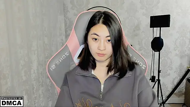 MeilideQian1 online show from October 6, 2:06 am