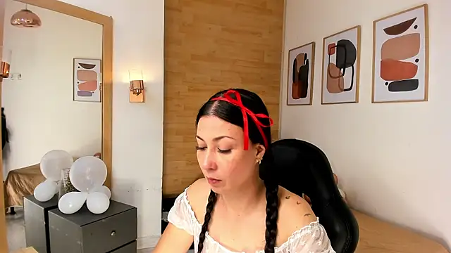 Alexia milf  online show from October 17, 11:35 am