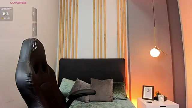 ivy collins  online show from November 5, 11:32 pm