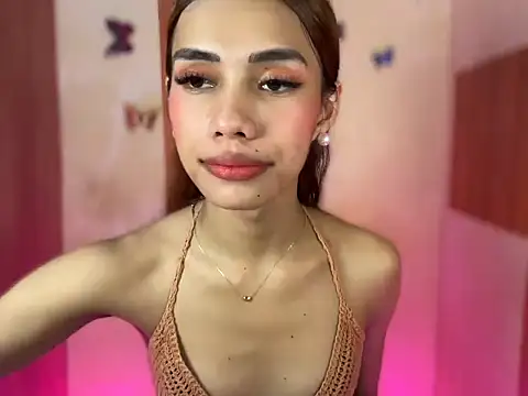 Snapshot of Lovelynikki03 chatting on September 20, 6:55 am Lovelynikki03 online show from September 20, 6:55 am