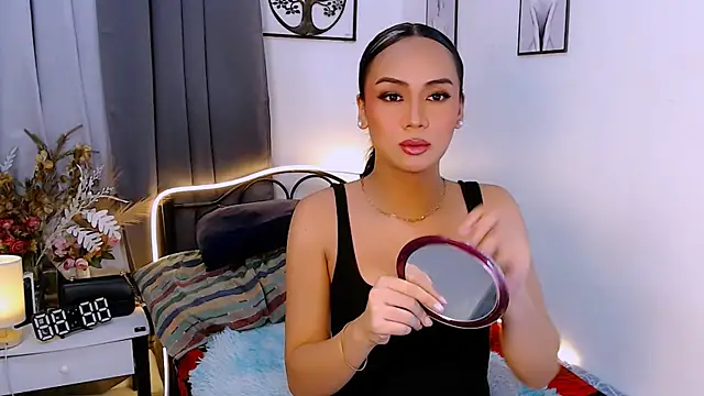 Zialustts online show from October 19, 3:58 pm