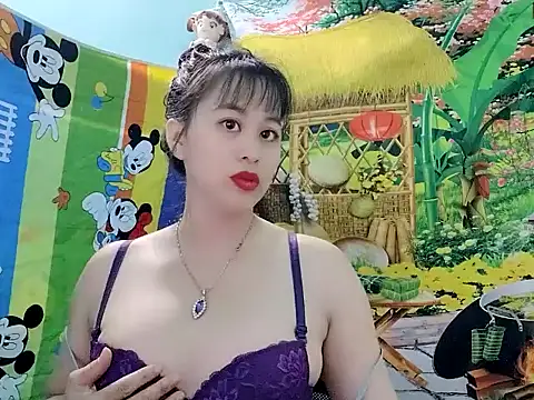 emgaixinhngoan online show from February 14, 4:09 pm