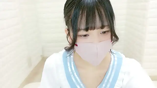 karen-chan online show from April 10, 8:04 pm