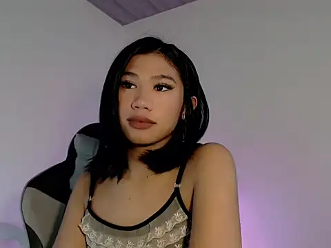 Snapshot of Maxine_Sucks chatting on October 28, 6:52 am Maxine Sucks online show from October 28, 6:52 am