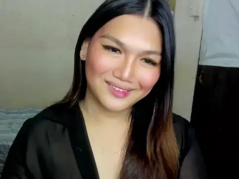 Snapshot of Lou_heart chatting on October 1, 5:18 pm Lou heart online show from October 1, 5:18 pm