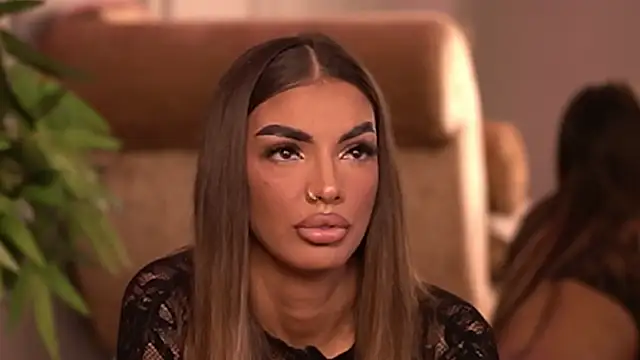 Snapshot of KendalJolly chatting on September 12, 6:59 pm KendalJolly online show from September 12, 6:59 pm