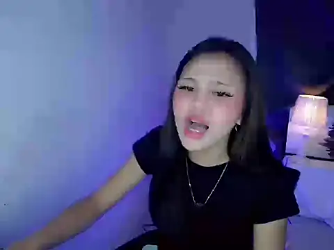 Snapshot of Filipina_milker chatting on October 21, 1:26 pm Filipina milker online show from October 21, 1:26 pm
