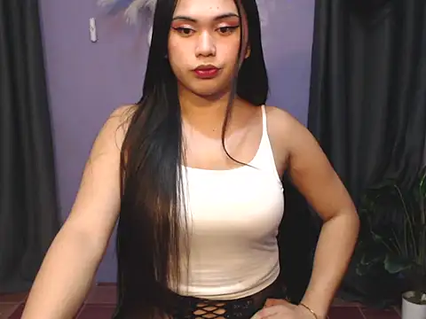 urlovelysandra online show from October 17, 8:06 am