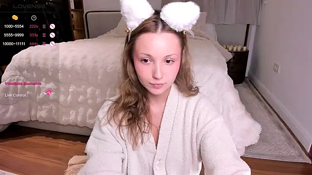 Snapshot of peach_vibes chatting on October 26, 2:29 am peach vibes online show from October 26, 2:29 am