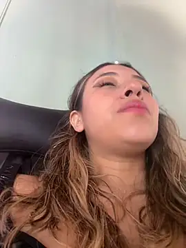 Snapshot of Alexa__Blue chatting on September 21, 4:22 am Alexa Blue online show from September 21, 4:22 am