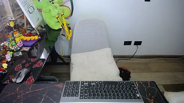 bossking017 online show from September 14, 3:10 pm