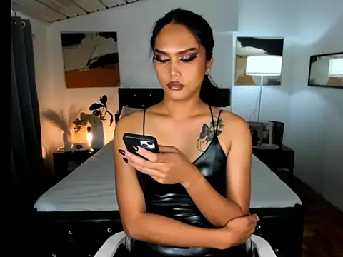 CallaWang online show from February 6, 6:00 pm