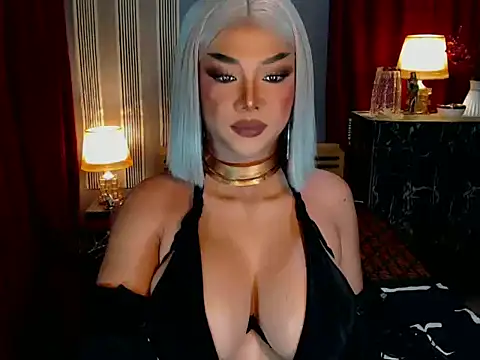 xAuroraRobinsx online show from October 3, 4:45 pm