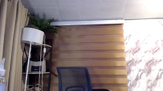 yuminasaixx online show from April 9, 10:31 am