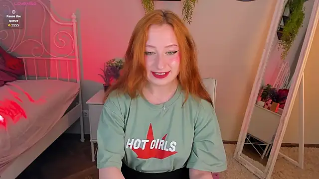 Violet Griffen online show from June 3, 3:39 pm