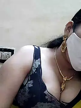 amelia-rani online show from May 18, 1:28 pm