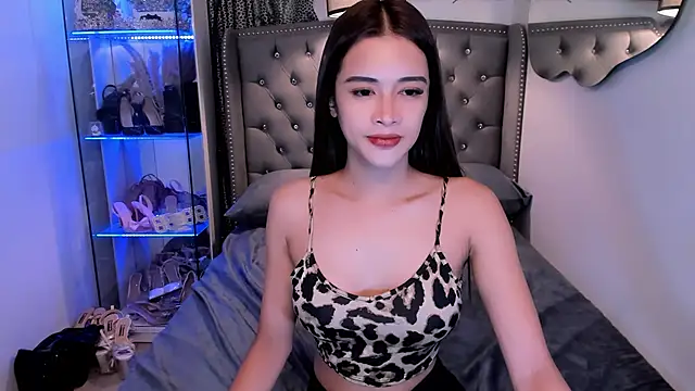 Lars empress online show from September 13, 8:22 am