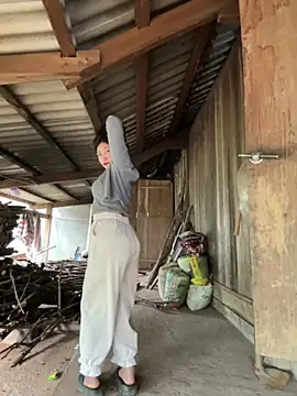 ThiHa003 online show from March 4, 9:16 am