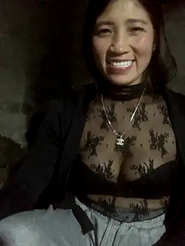 ThiHa003 online show from November 19, 2:06 pm