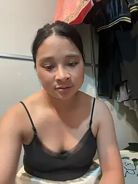 Linbi135 online show from May 3, 2:42 pm