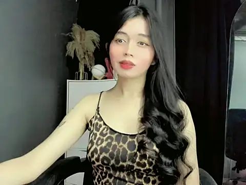 Snapshot of LexiLove chatting on October 2, 1:16 pm LexiLove online show from October 2, 1:16 pm