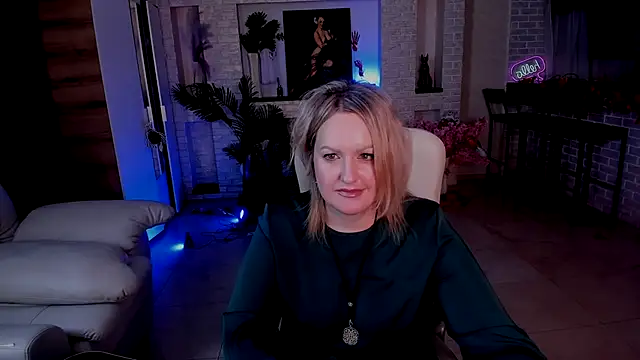 MariemLui online show from November 4, 2:00 pm