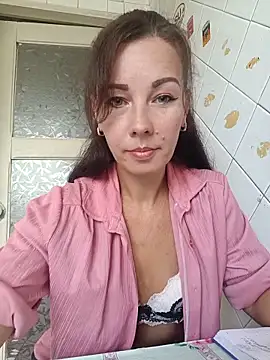 Adeline3302 online show from June 18, 9:14 am